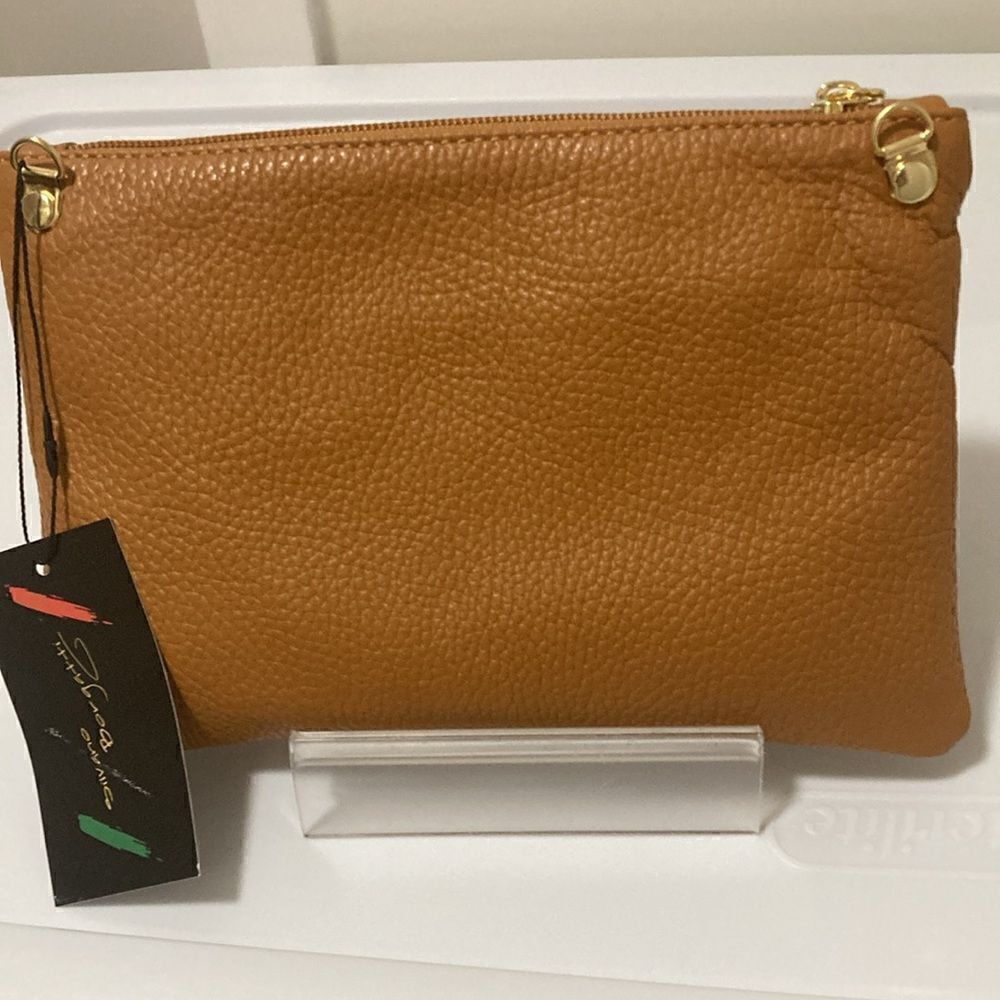 NWT Silvano Borgatti Leather Bag with Top Zipper, Tassel and Detachable Chain. - Picture 3 of 8